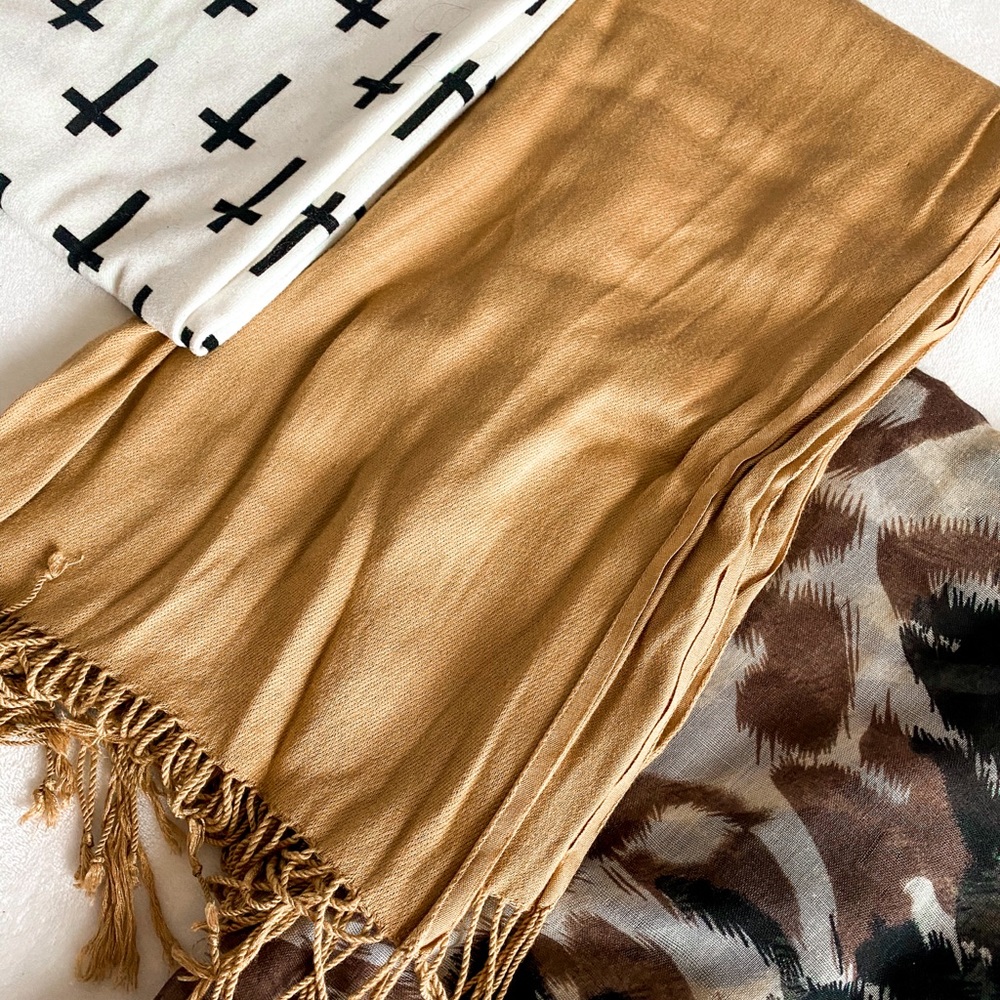 Scarves - Picture 2 of 5